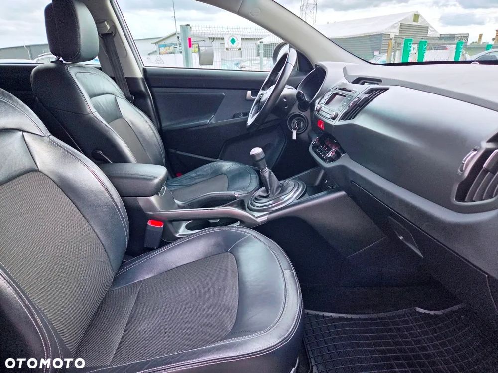 Kia Sportage 2.0 L 2WD - 32