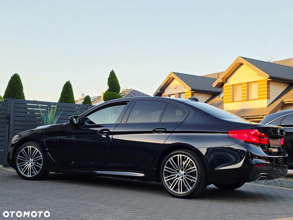 BMW Seria 5 530e iPerformance GPF M Sport sport - 35