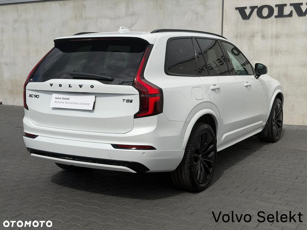 Volvo XC 90 - 9