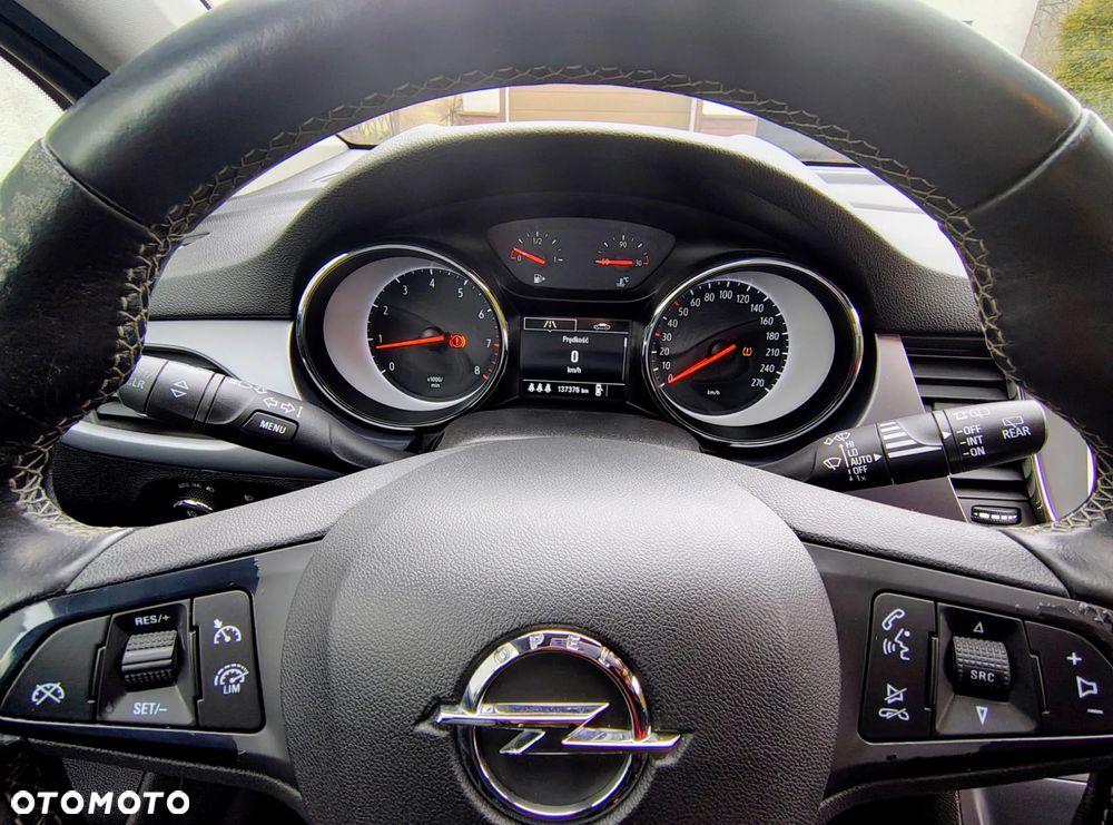 Opel Astra 1.4 T Enjoy - 8