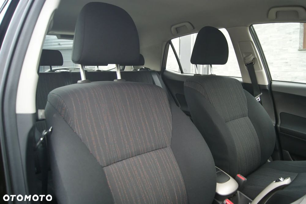 Toyota Auris 1.33 VVT-i Premium + - 25
