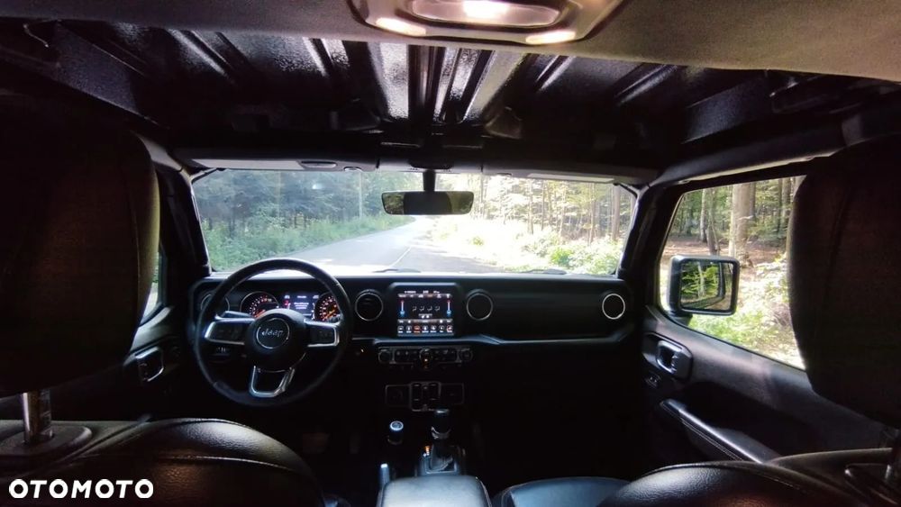 Jeep Wrangler Unlimited 3.6 Automatik Sahara - 13