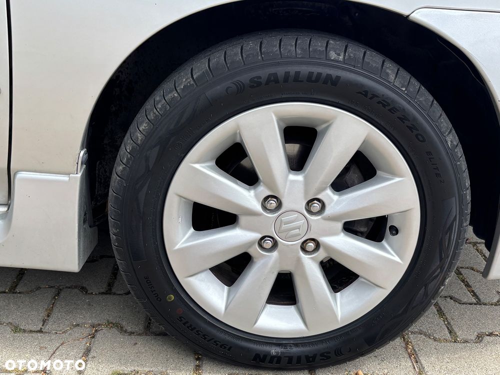 Suzuki Liana 1.6 Comfort - 23