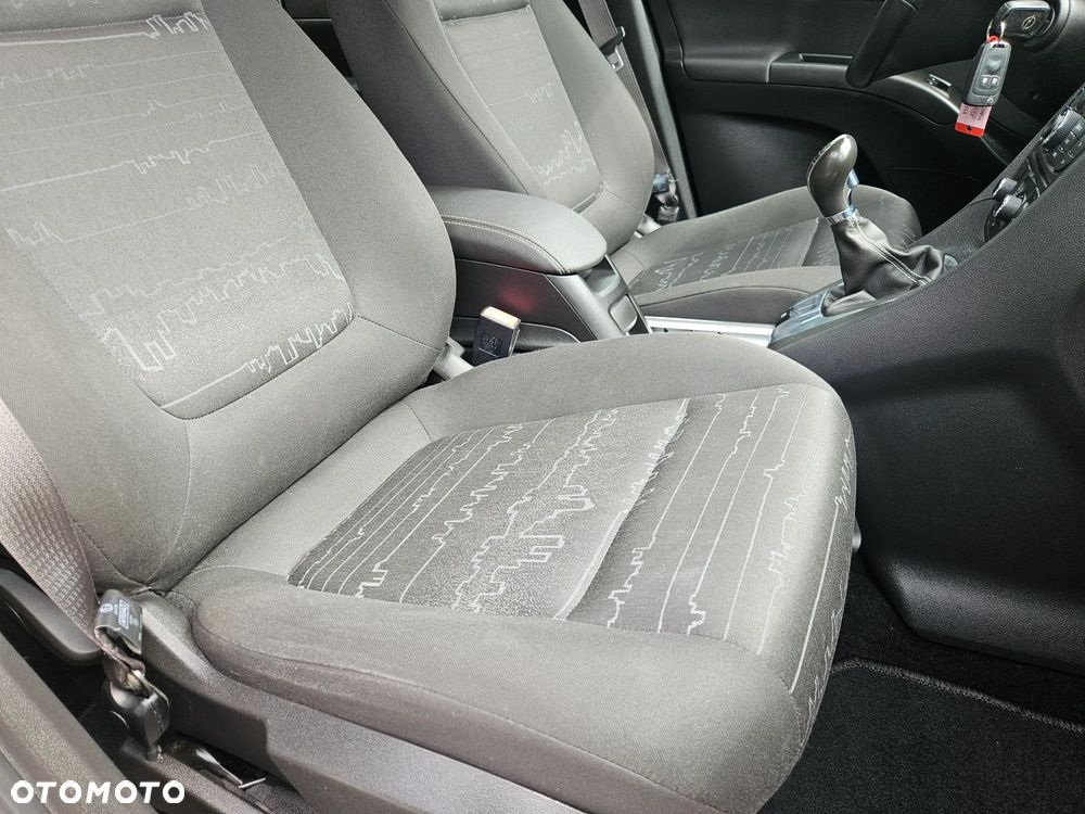 Opel Meriva 1.4 T Design Edition S&S - 17