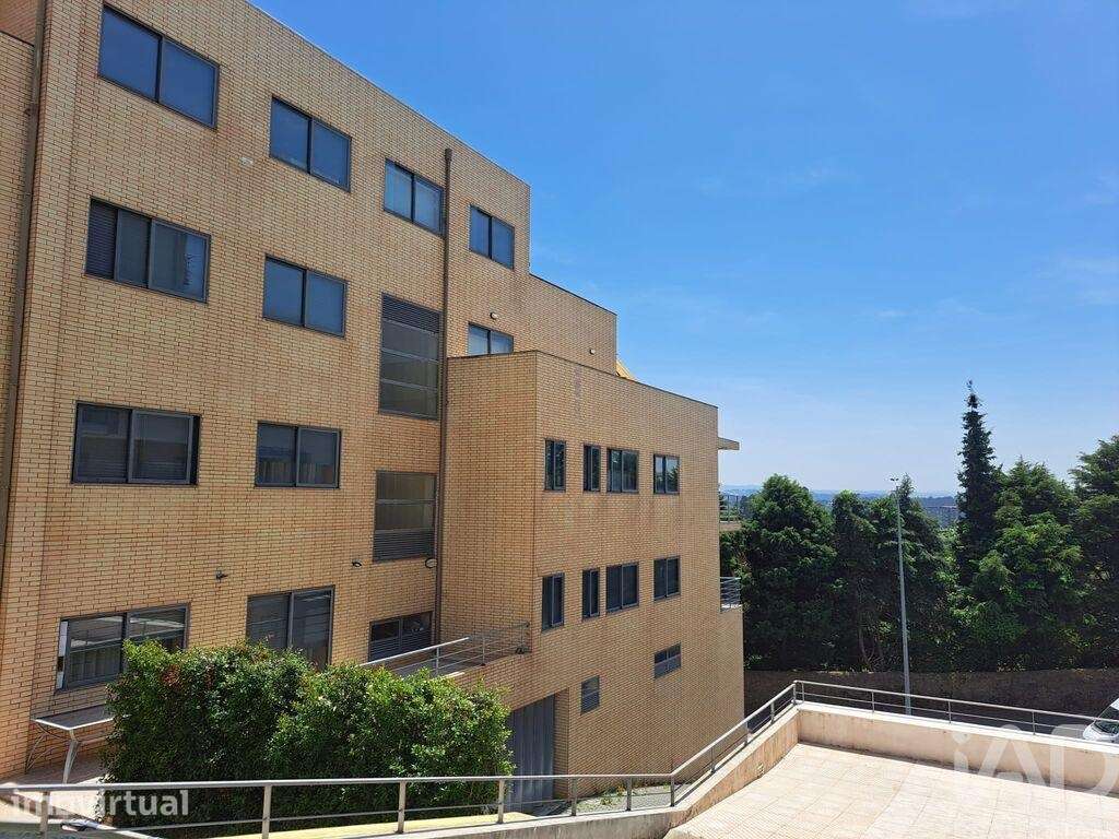 Apartamento T3 em Vilar de Andorinho de 125 m2 - Grande imagem: 2/30