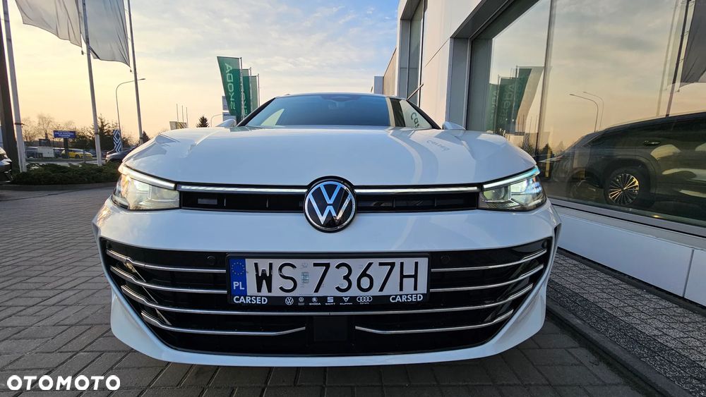 Volkswagen Passat - 4