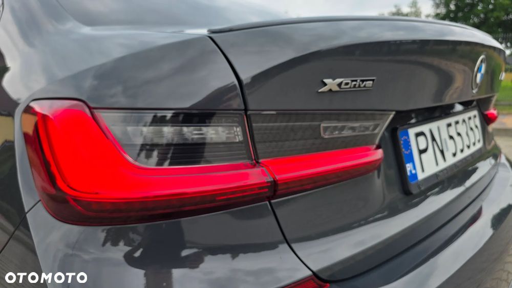 BMW Seria 3 M340d xDrive mHEV sport - 32