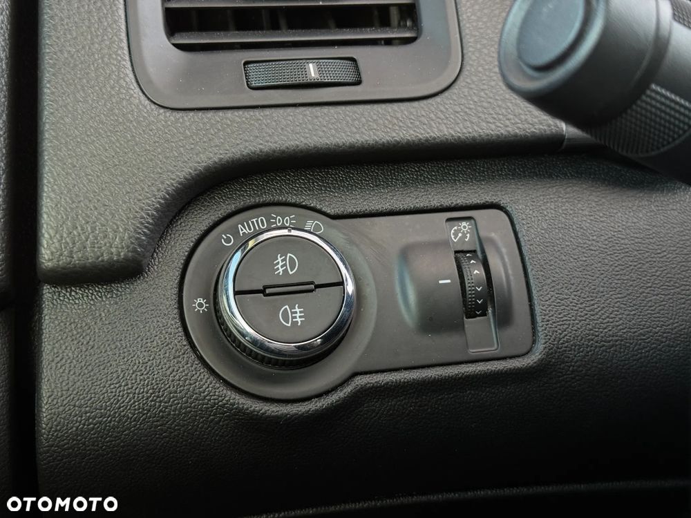 Opel Insignia 1.6 CDTI Executive - 37