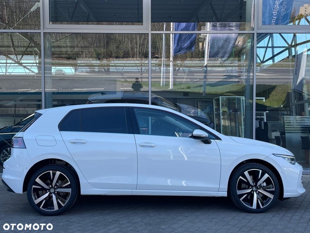 Volkswagen Golf - 8