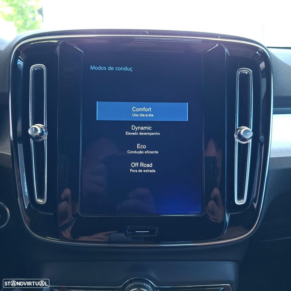 Volvo XC 40 1.5 T3 Momentum - 23