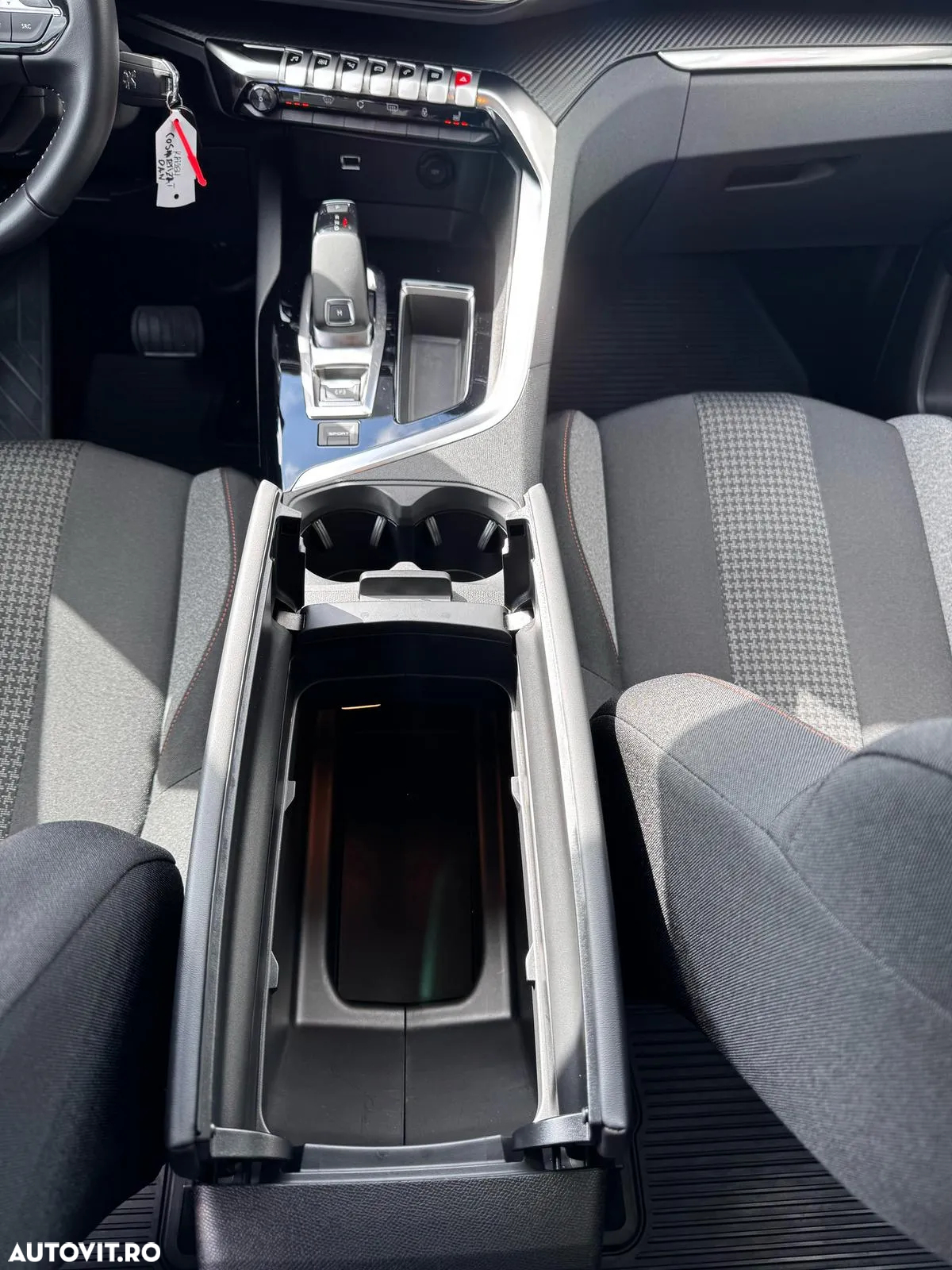 Peugeot 3008 1.2 PureTech Turbo S&S EAT6 Active - 17