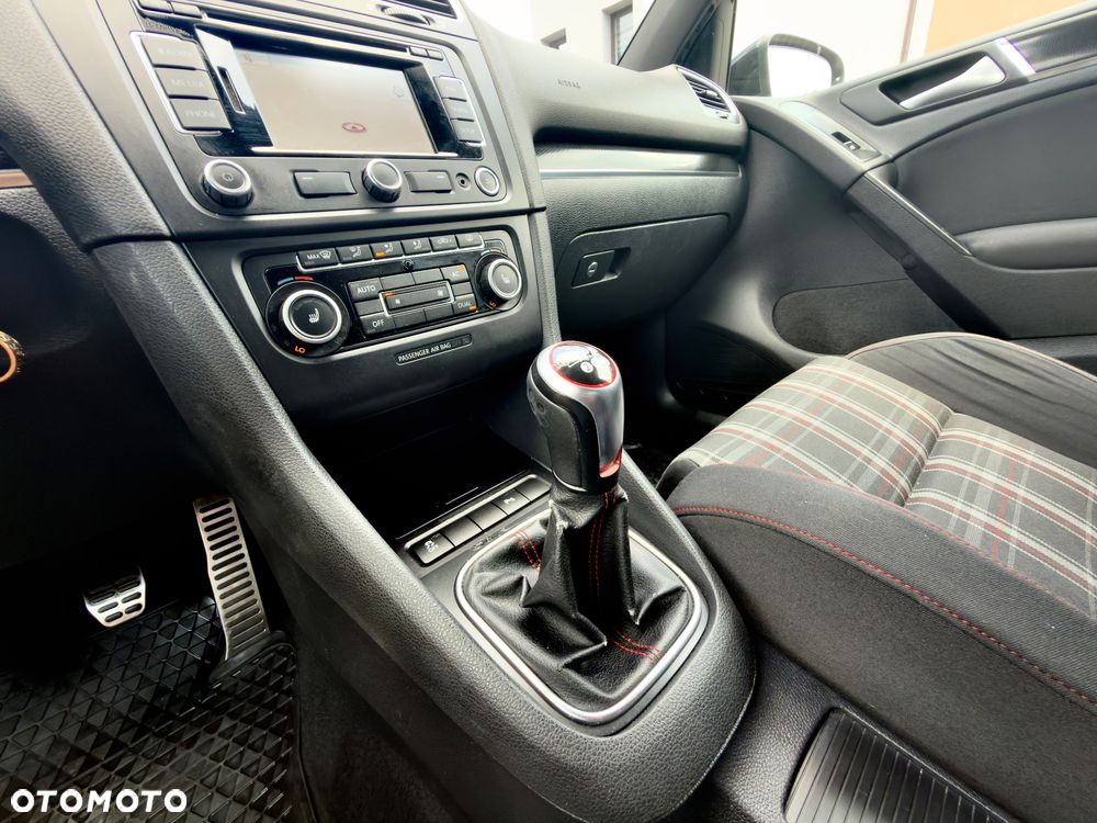 Volkswagen Golf 2.0 TSI GTI 35 - 32