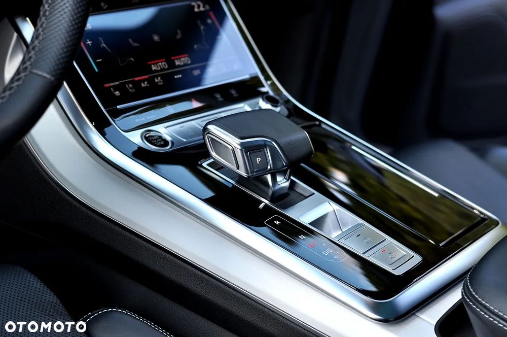 Audi Q8 55 TFSI quattro tiptronic competition plus - 25