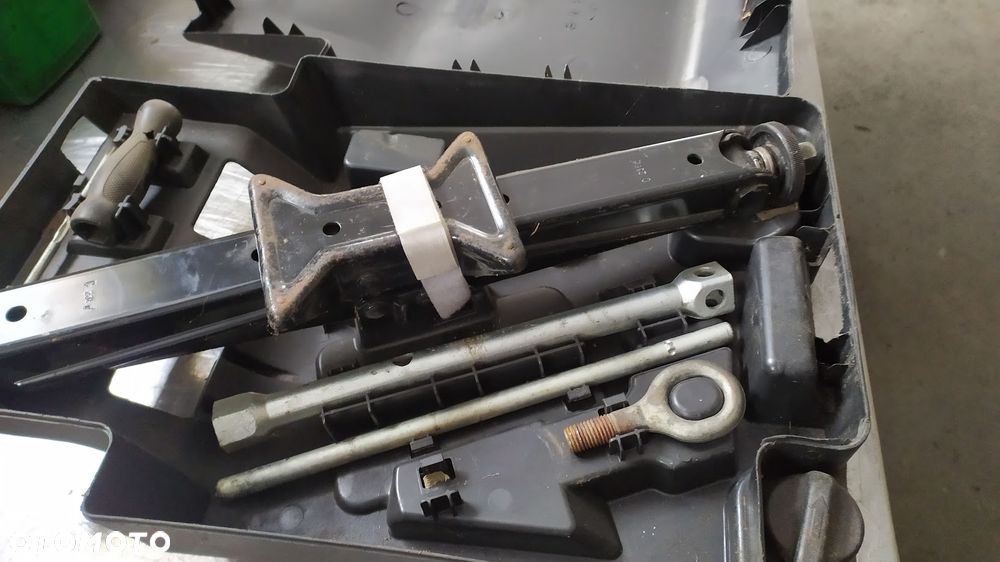 podnosnik zestaw kluczy Ducato Boxer