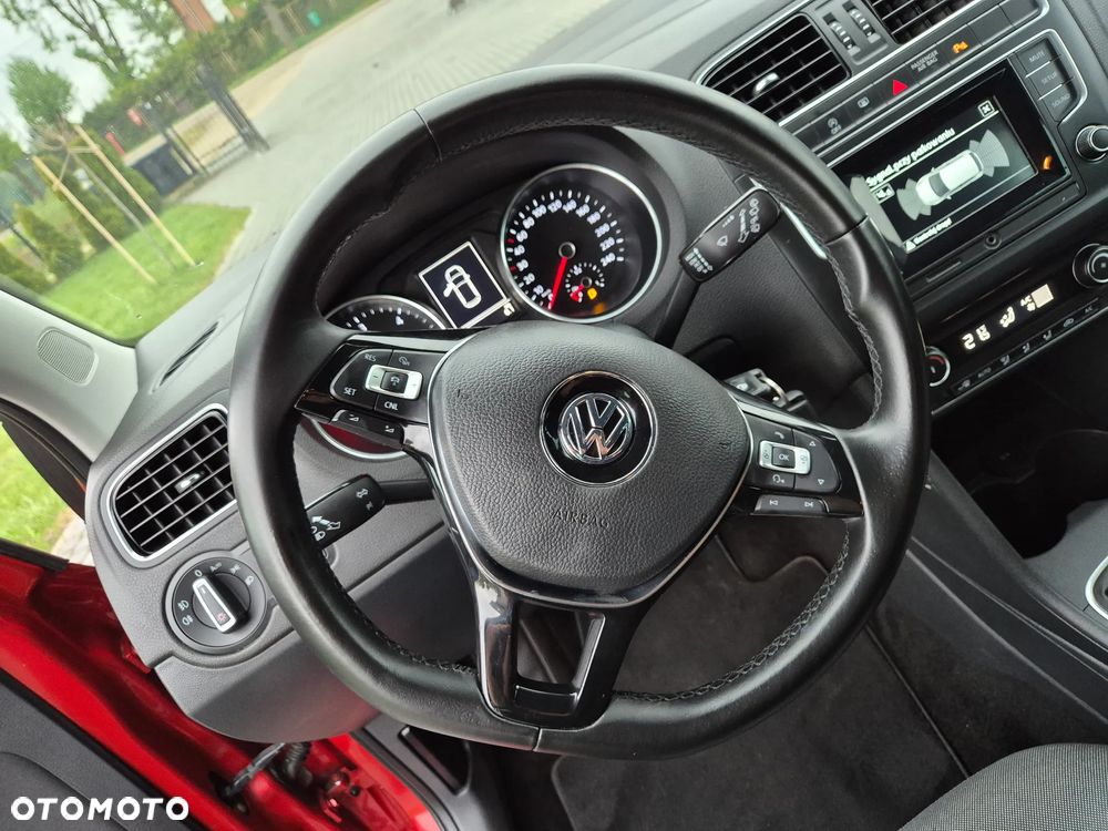 Volkswagen Polo 1.4 TDI (Blue Motion Technology) Highline - 35