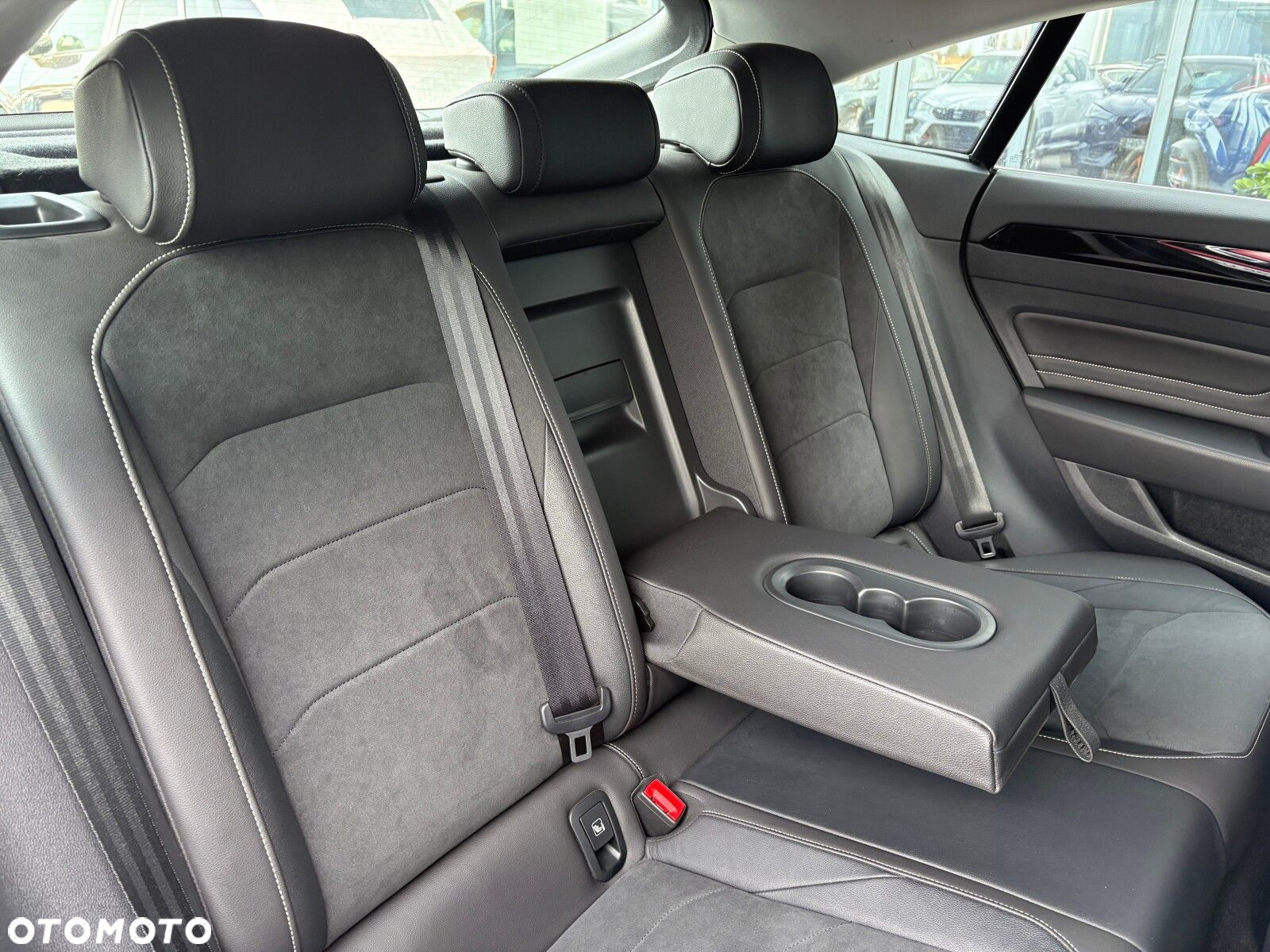 Volkswagen Arteon 2.0 TDI Elegance DSG - 16