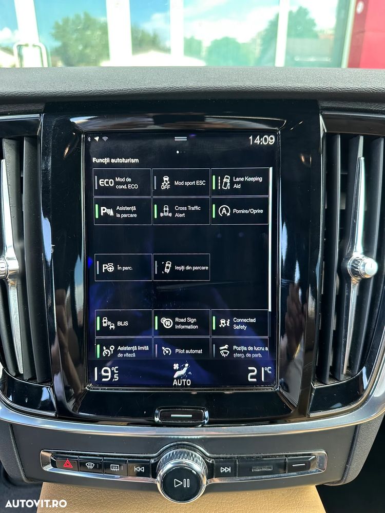 Volvo V90 - 19