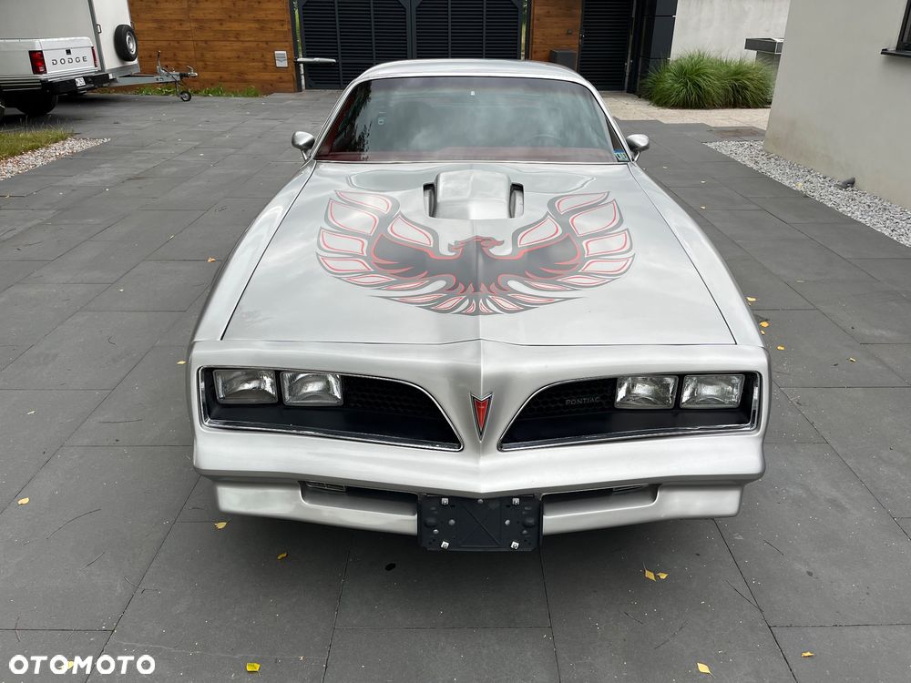 Pontiac Trans Am - 3