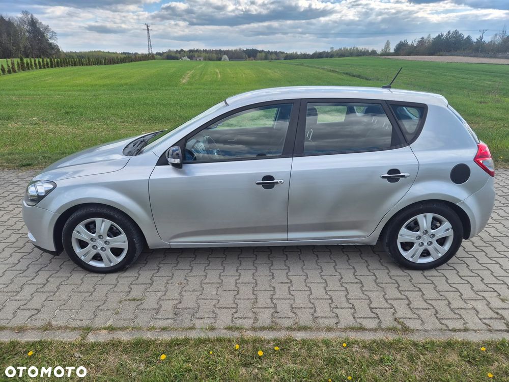 Kia Ceed 1.6 CRDi 90 Vision - 7