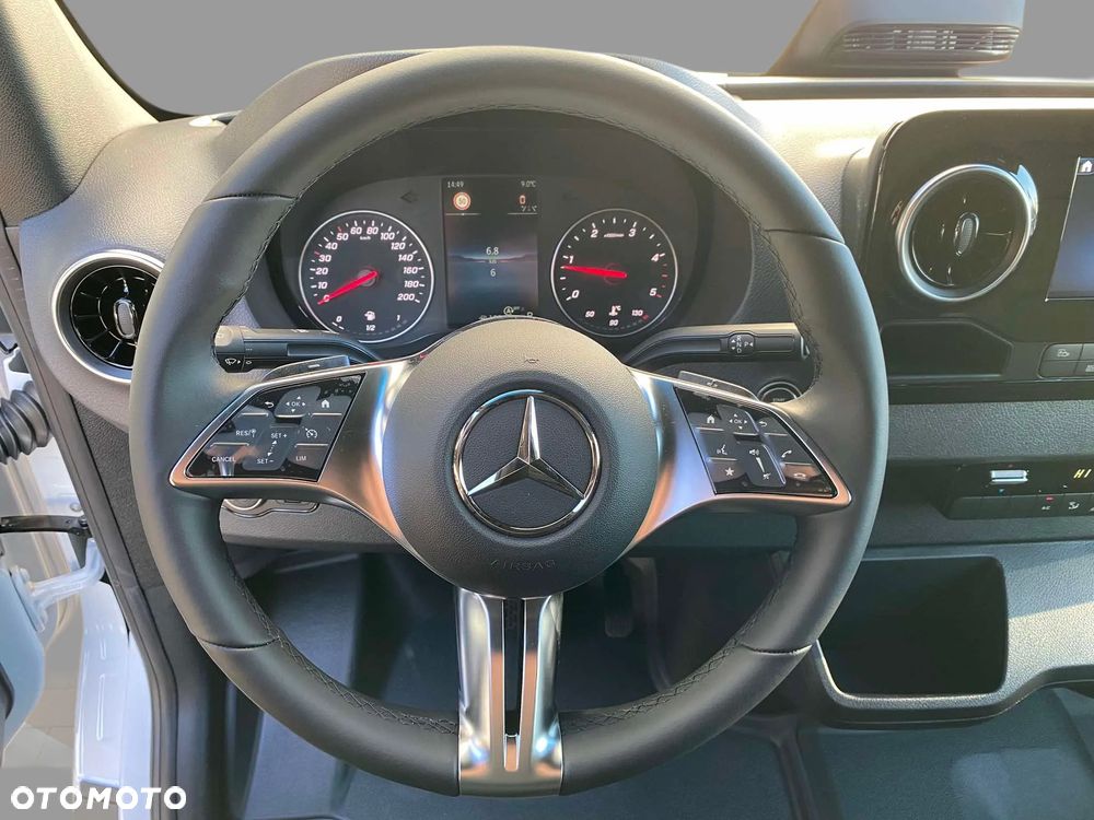 Mercedes-Benz Sprinter - 6