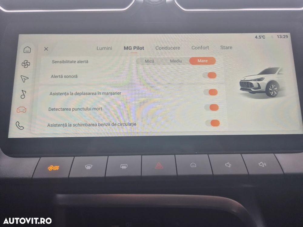 MG ZS HEV 1.5 GSI AT Exclusive - 24