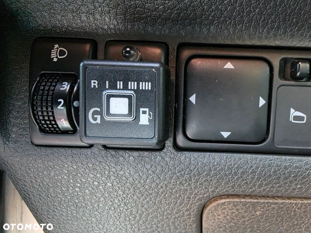 Nissan X-Trail 2.0 Sport + - 24