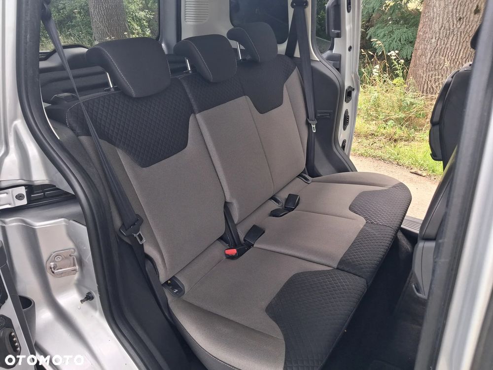 Ford Tourneo Courier 1.0 EcoBoost Ambiente - 12