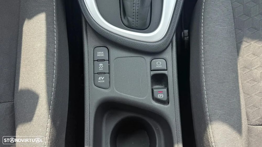Toyota Yaris 1.5 HDF Comfort Plus - 17