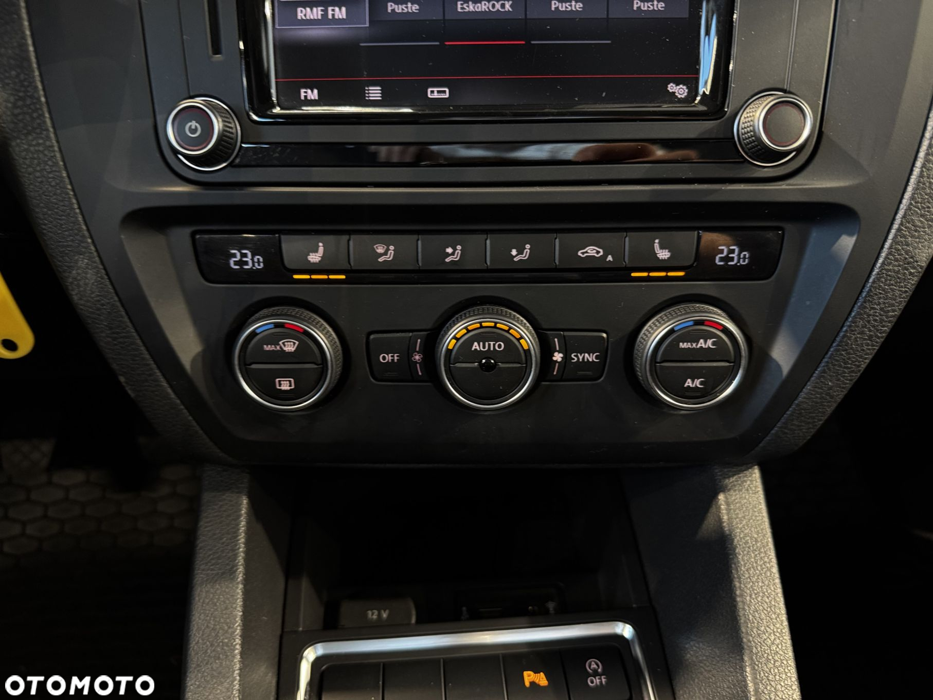 Volkswagen Jetta - 25