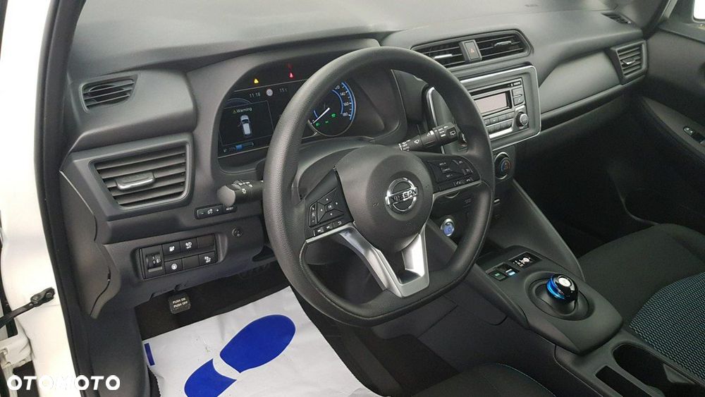 Nissan Leaf - 12