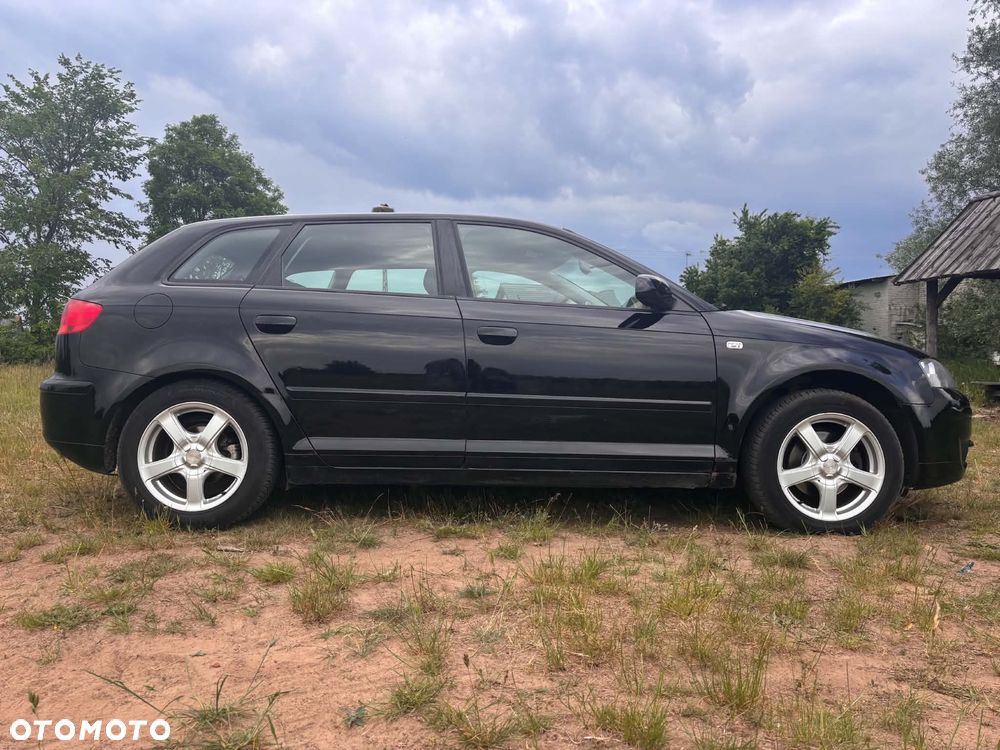 Audi A3 Sportback 1.6 FSI Ambiente - 7