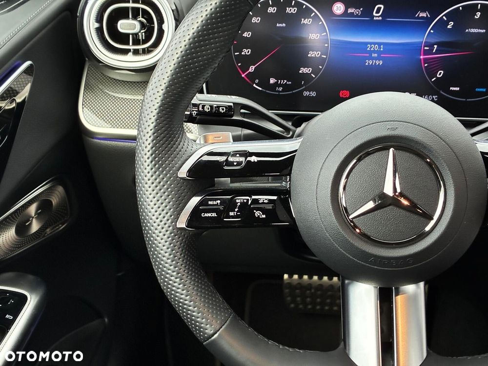 Mercedes-Benz GLC - 11