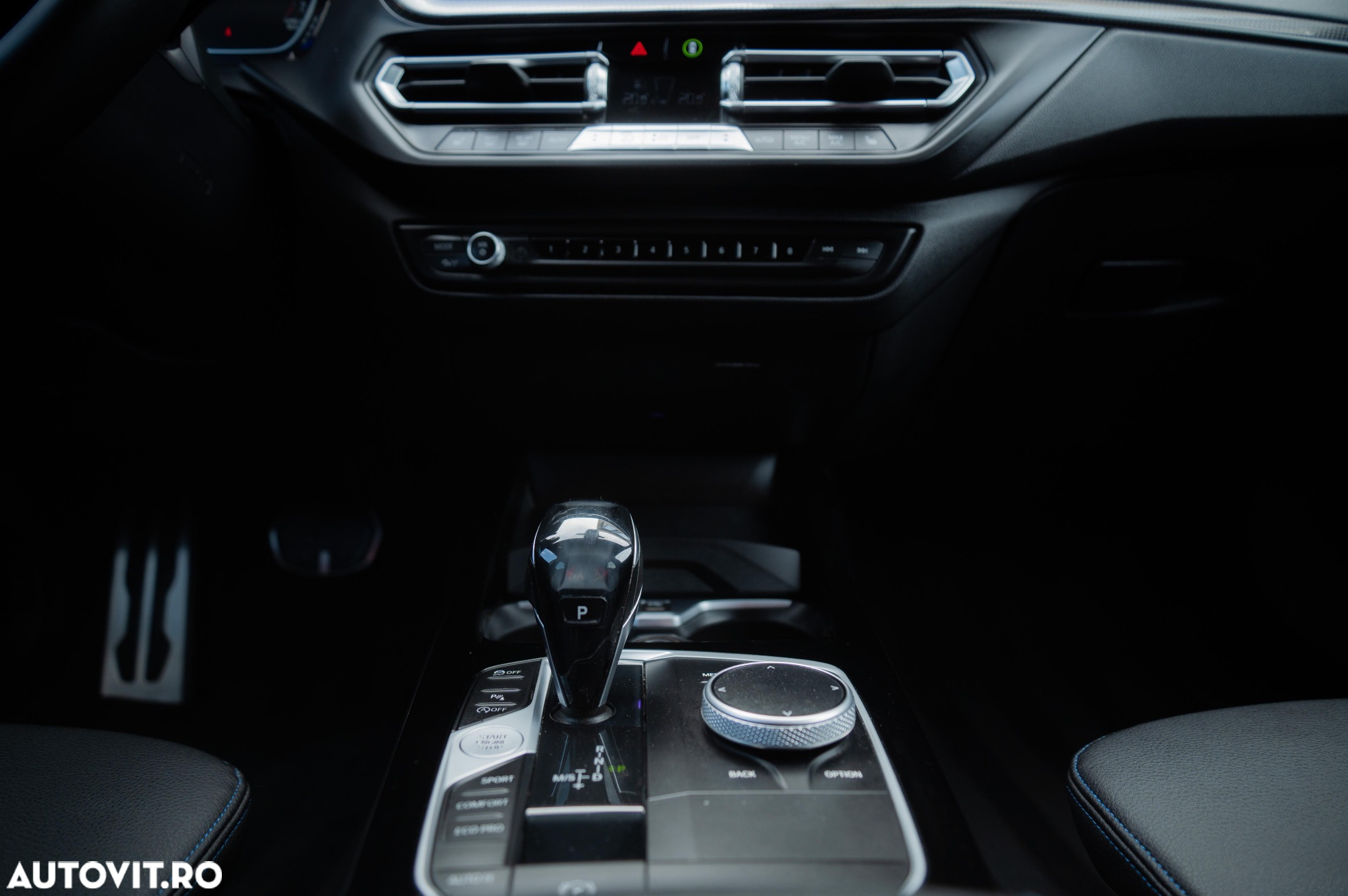 BMW Seria 1 118i Aut. M Sport - 27