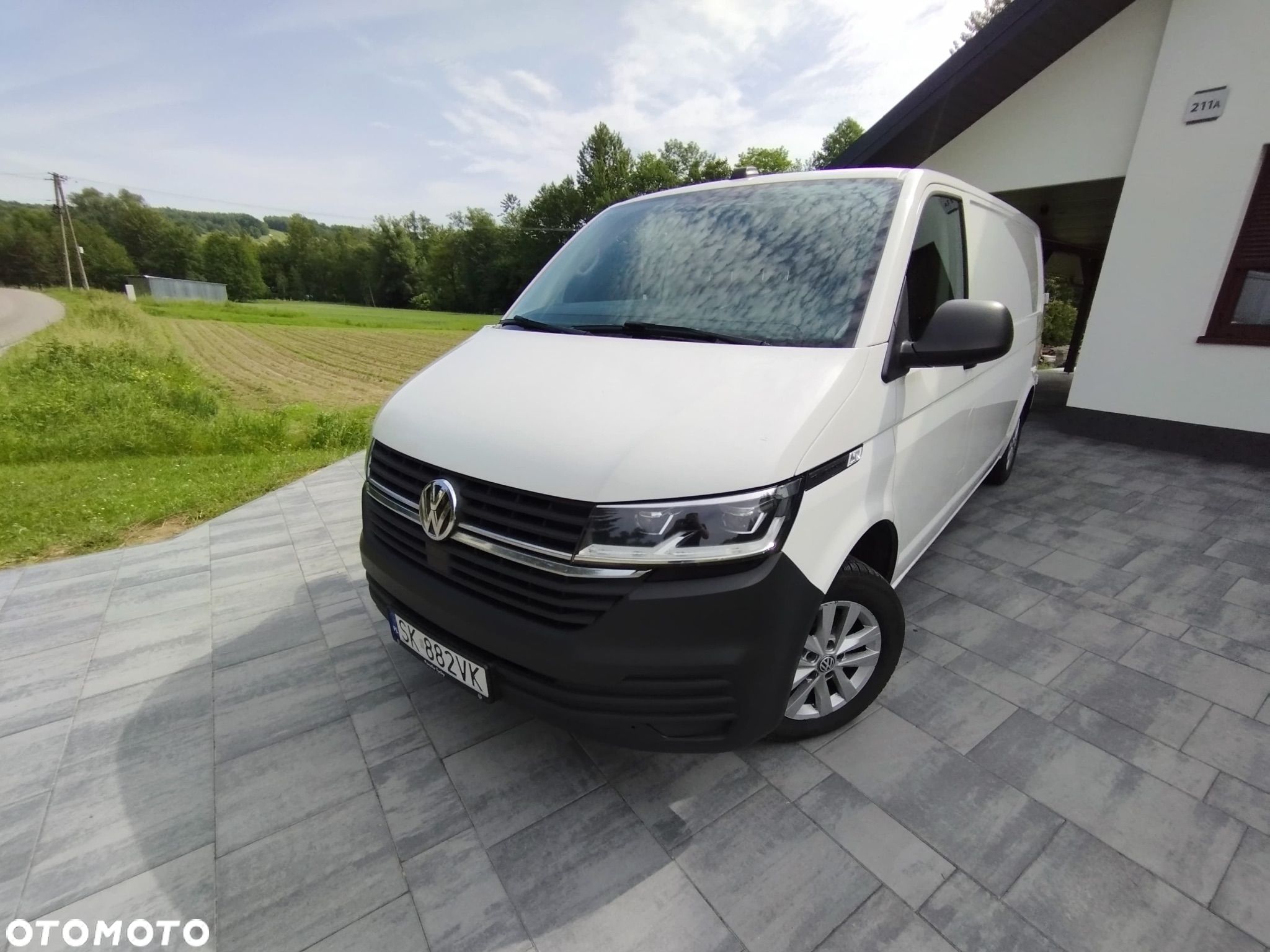 Volkswagen Transporter - 1