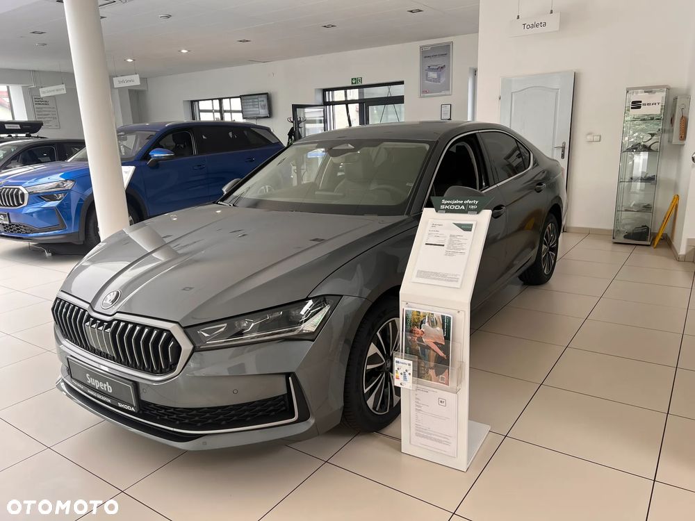 Skoda Superb 1.5 TSI mHEV Drive DSG - 4