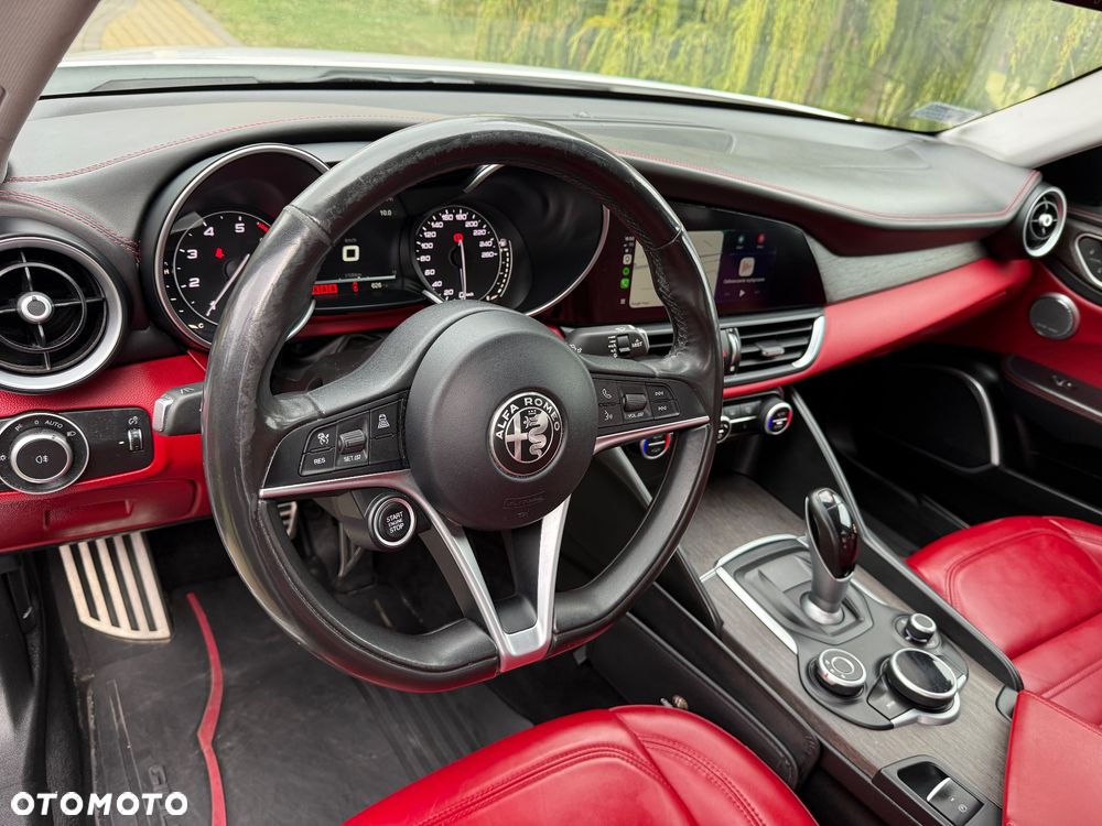 Alfa Romeo Giulia 2.0 Turbo Veloce Q4 - 21