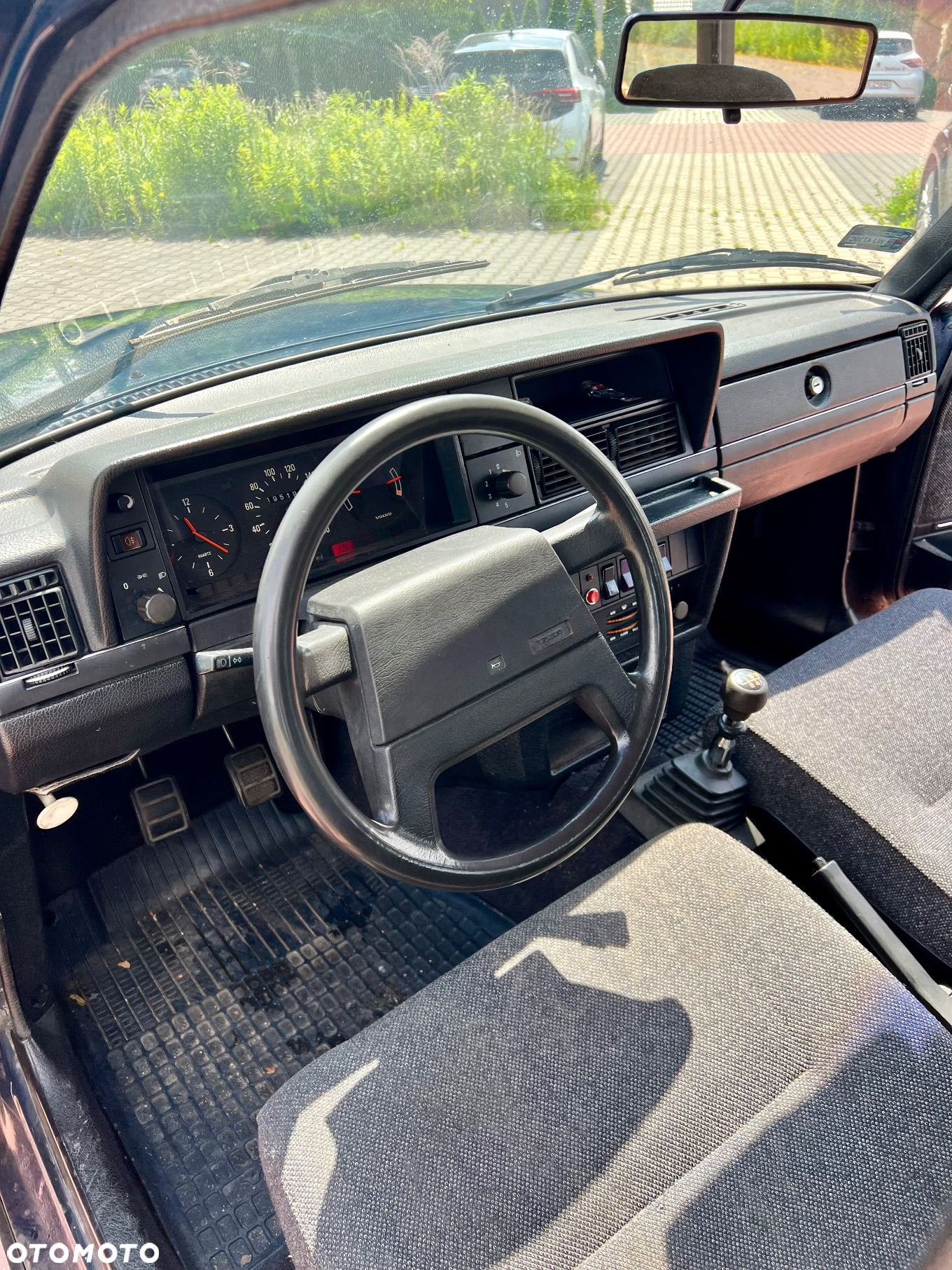 Volvo Seria 200 - 11