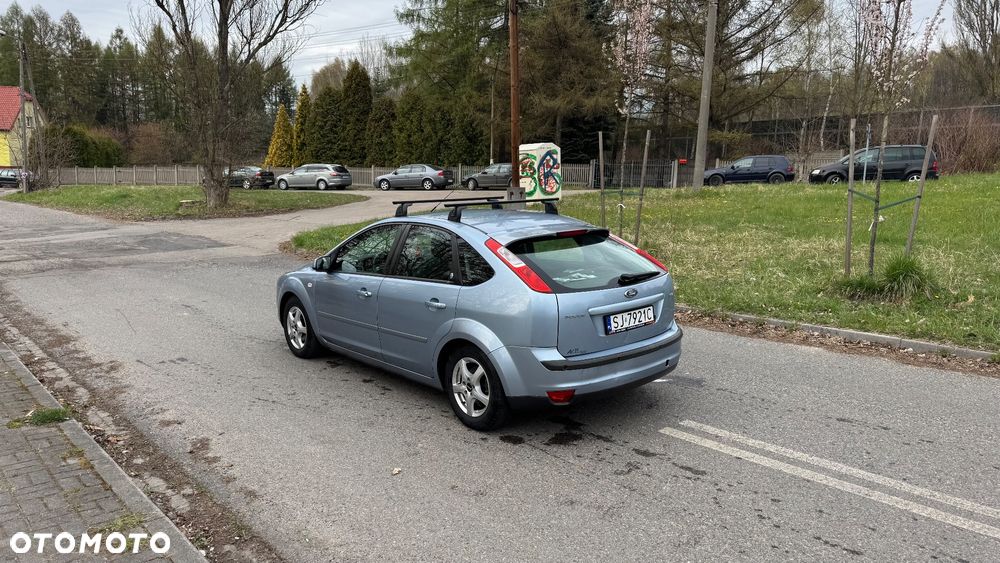 Ford Focus 1.6 TDCi Ambiente - 4