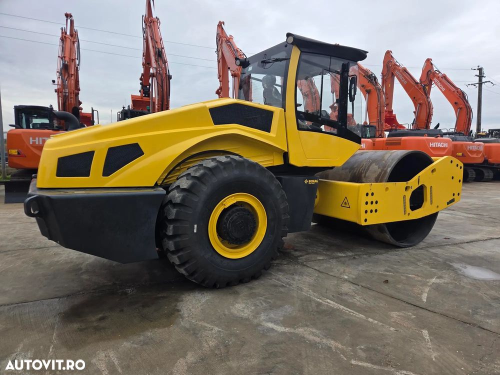 Bomag BW226 pt terasamente, NOU, latime tambur 2,1, motor 147kW Ad Blue, masa operationala 22t, CE, cabina inchisa FOPS/ROPS, posibilitate leasing 5 ani-PROMOTIE 96.900Eur+Tva - 5