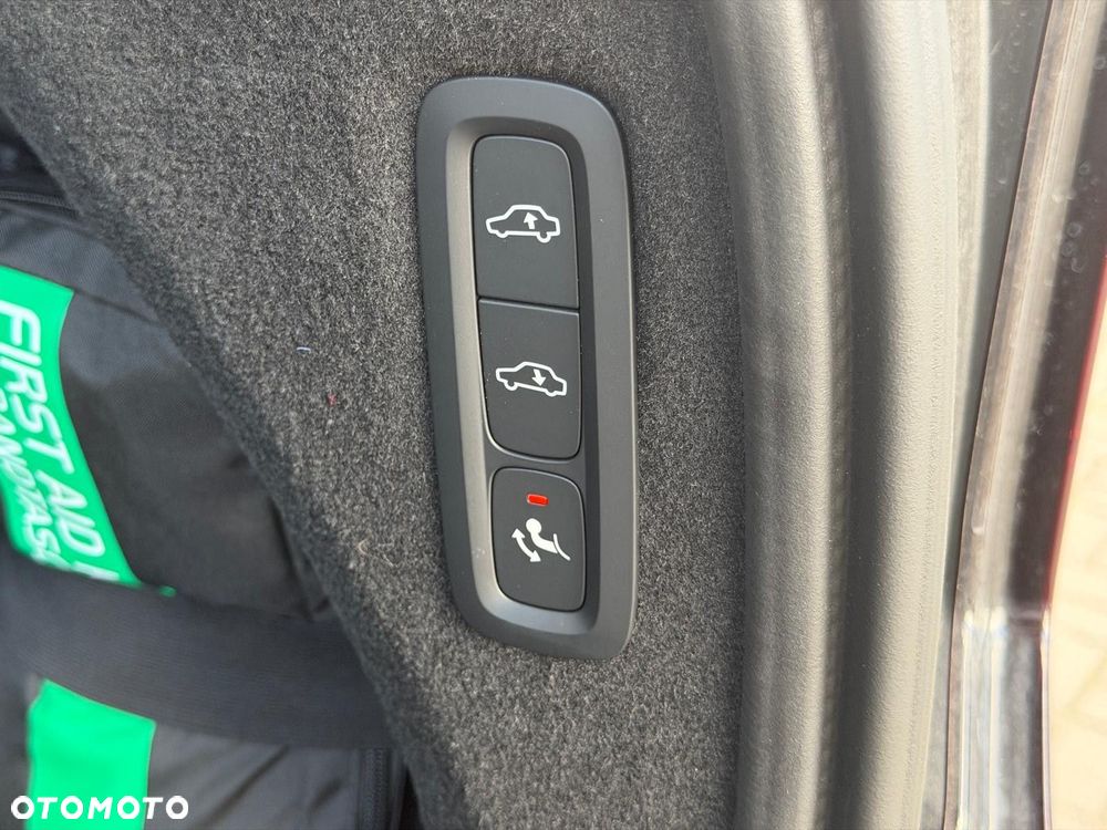 Volvo XC 90 - 39