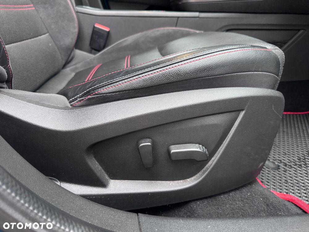 Renault Arkana 1.6 E-TECH R.S Line MMT - 34