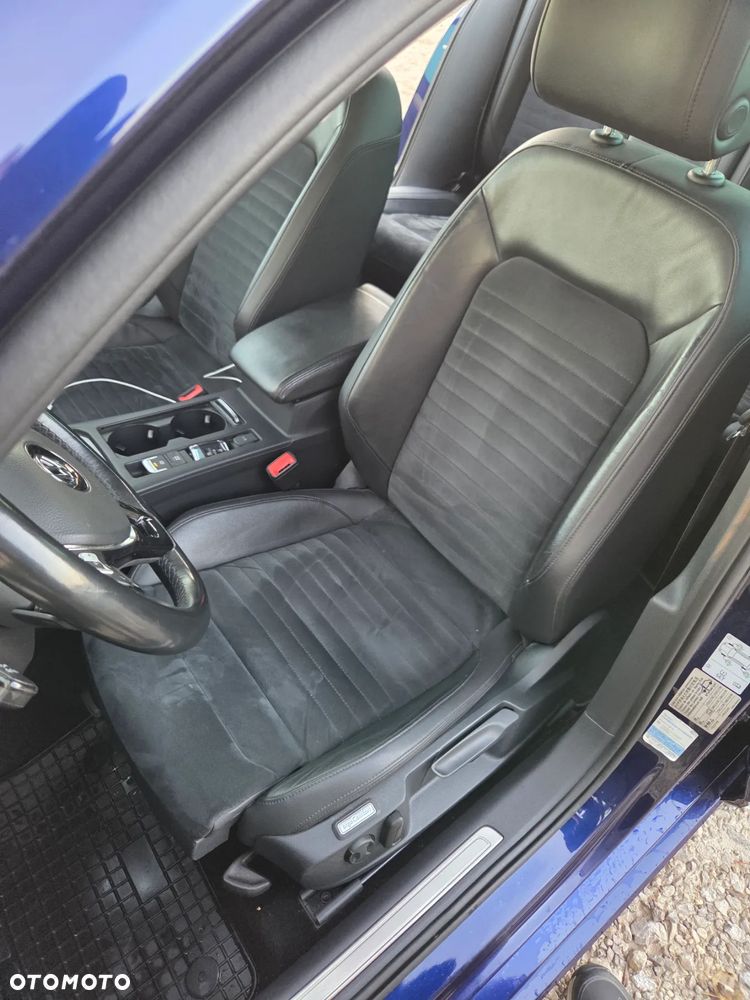 Volkswagen Passat - 20