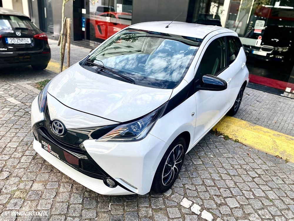 Toyota Aygo 1.0 X-Cite - 2