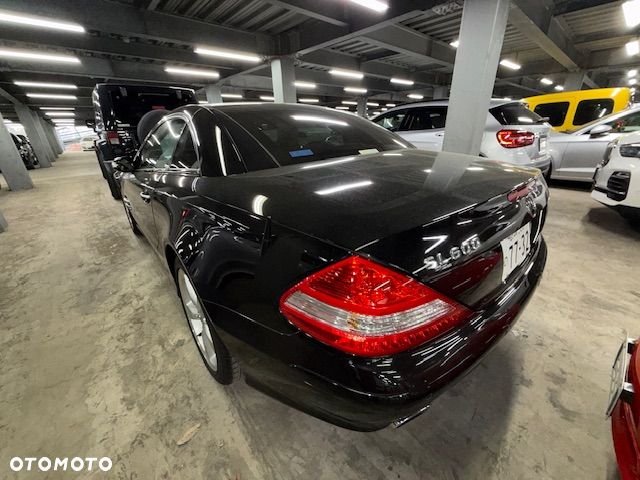 Mercedes-Benz SL - 24