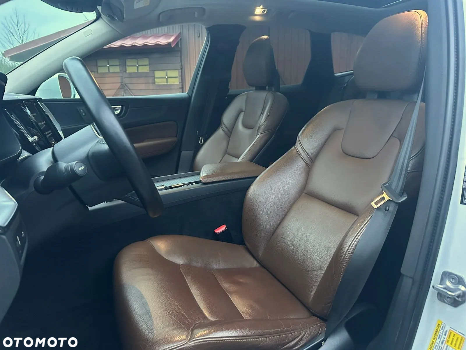 Volvo XC 60 T6 AWD Geartronic Momentum Pro - 11