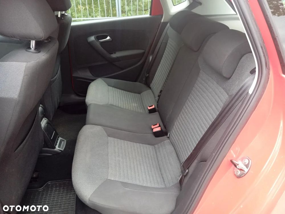 Volkswagen Polo - 11