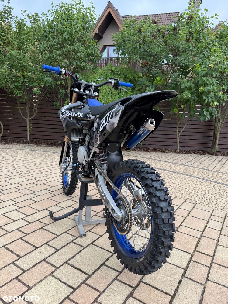 Yamaha YZ - 4