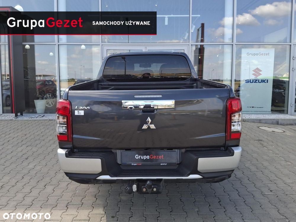Mitsubishi L200 - 4