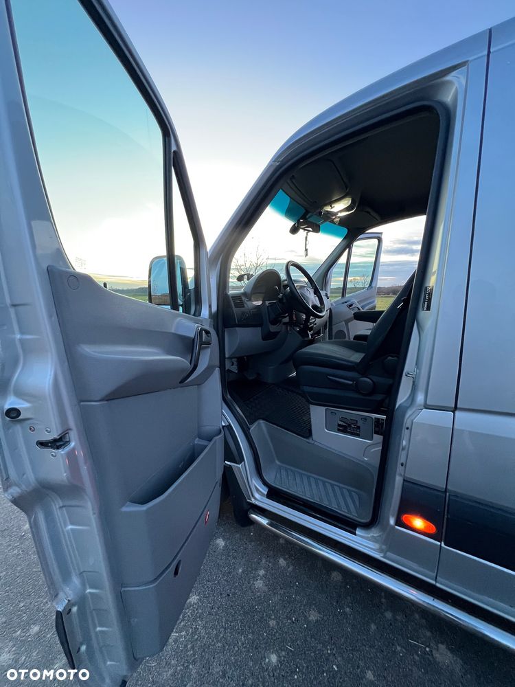 Mercedes-Benz Sprinter - 15