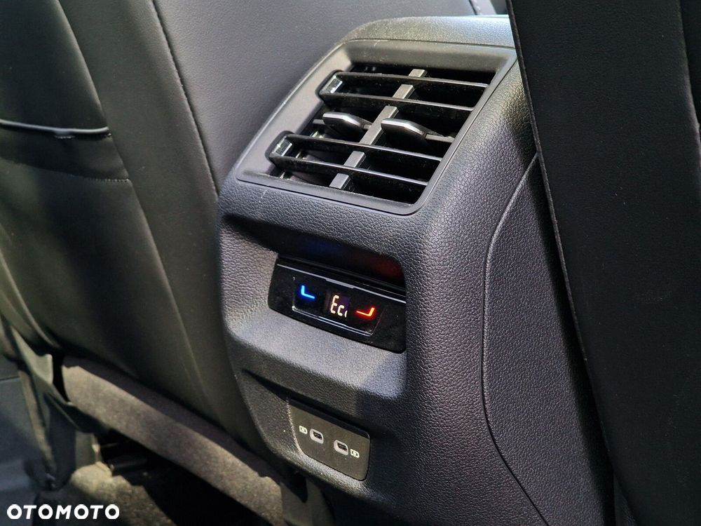 Volkswagen Tiguan - 18